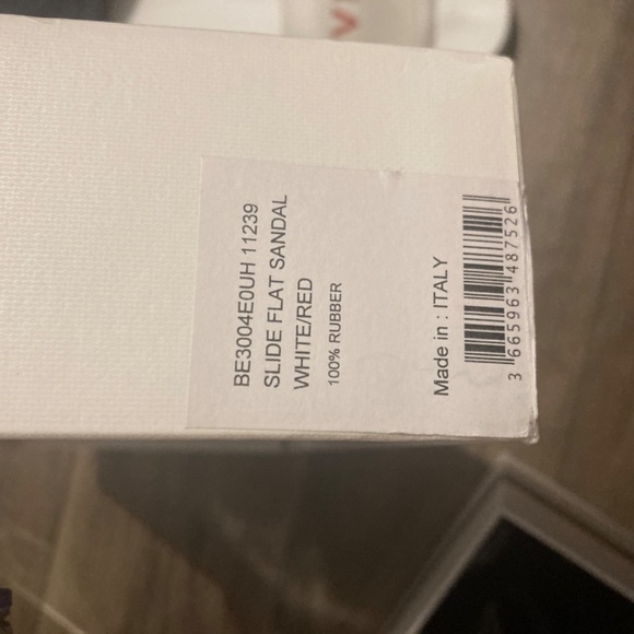 100% Authentic Givenchy Clear rubber slides - Picture 4 of 7